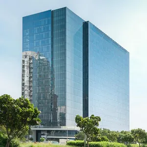 sky-bay-at-business-bay.sharjah-hotels.com/